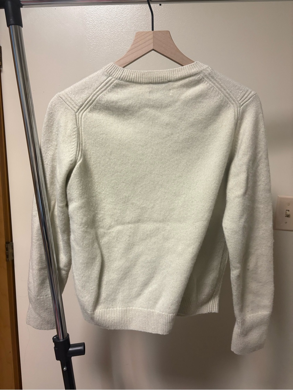 COS cashmere jumper - Picture 6 of 7